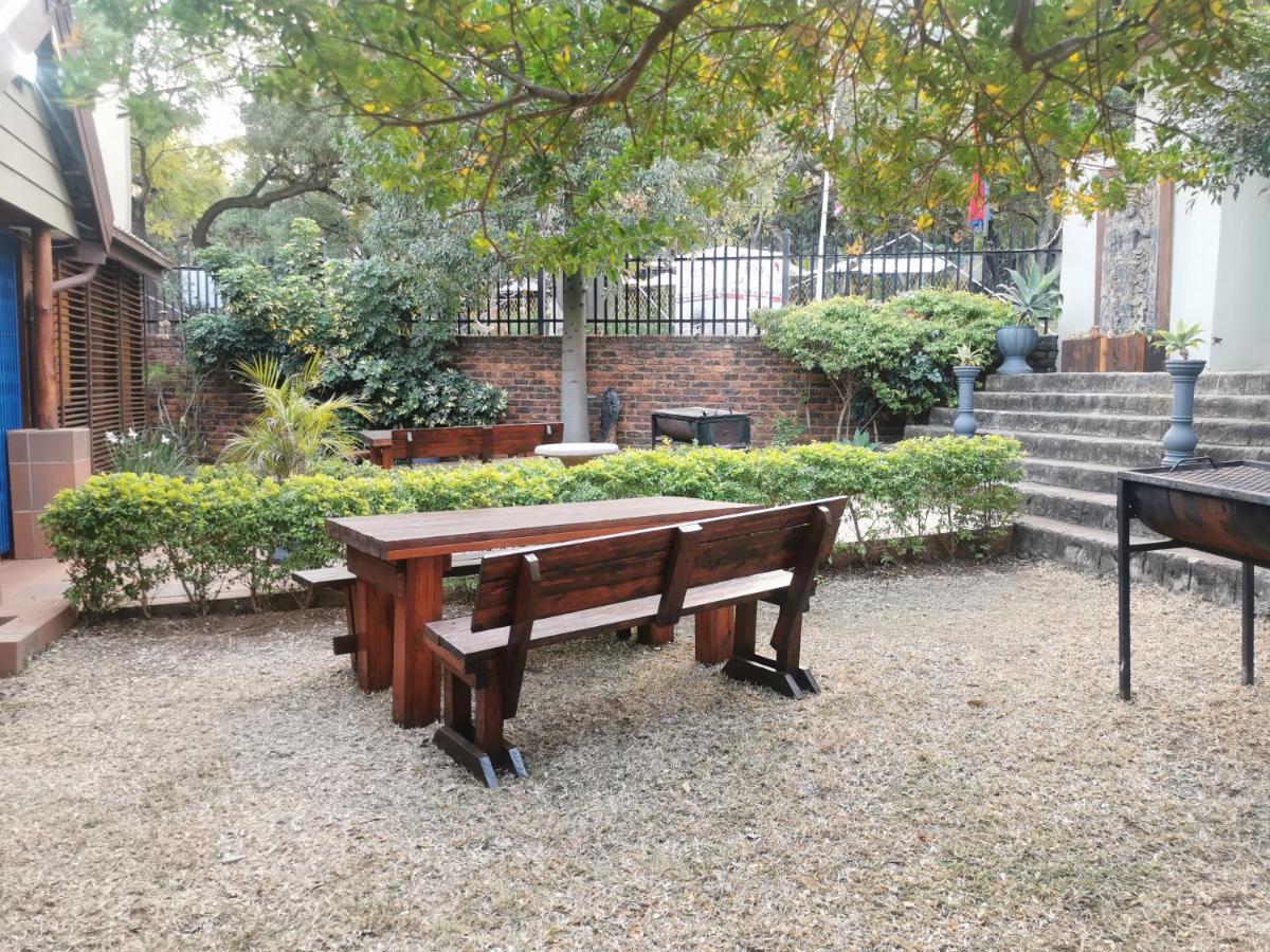 הארטביספורט Sun Deck Lodge מראה חיצוני תמונה